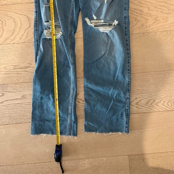 Hollister Ultra High-Rise Ripped Medium Wash Dad Jeans - Picture 5 of 6